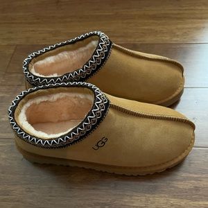 Ugg Tasman Slippers Chestnut Size 8 39